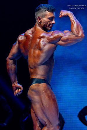 CLASSIC PHYSIQUE +178